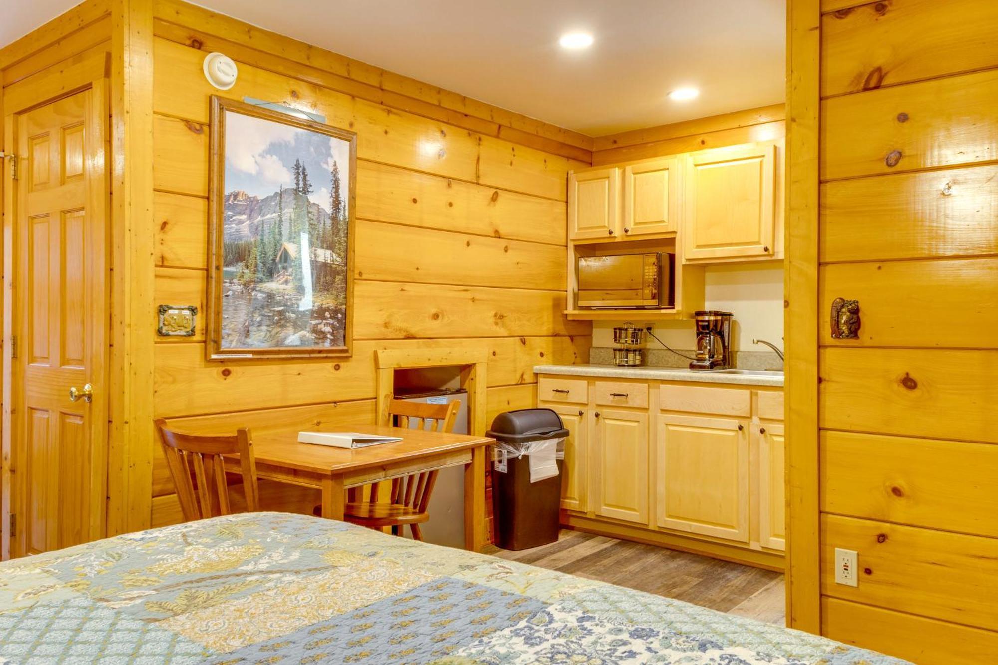Pigeon Forge Resort Studio Cabin On Dollywood Ln! Exterior foto